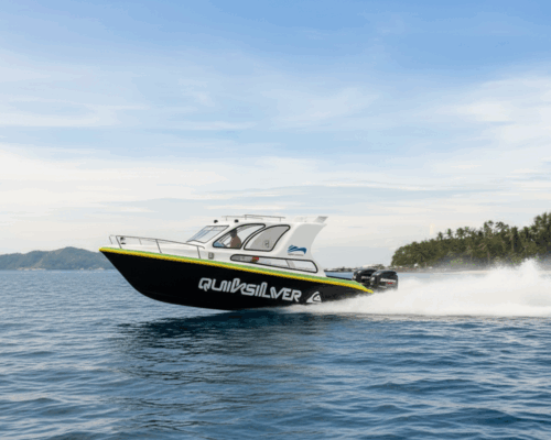 Public Boat vs Private Speedboat Lombok | Which One Should You Choose?